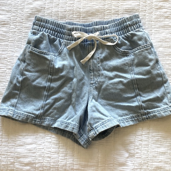 Universal Thread Shorts - Picture 3 of 6